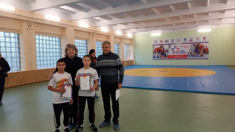 "Гимнастическая тропинка" среди юшей.
